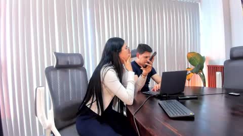 Snapshot of alice_n_mike chatting on July 13, 10:23 pm Alice Mike online show from July 13, 10:23 pm