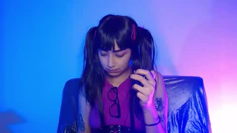      online show from February 1, 2:32 am