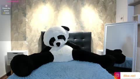 Alice  online show from October 6, 3:37 am