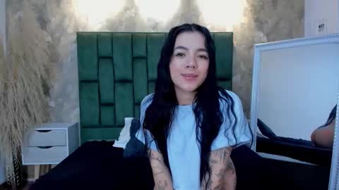 Alice  online show from March 5, 2:40 am