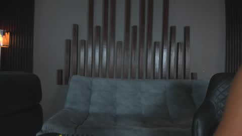 alice_rous21 online show from February 7, 1:37 pm