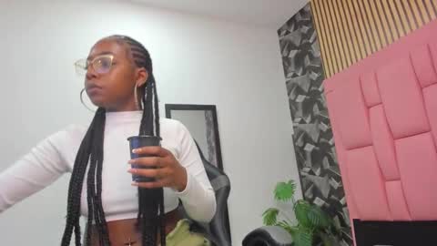 Snapshot of alice_rouusse chatting on September 9, 12:15 pm alice_rouusse online show from September 9, 12:15 pm