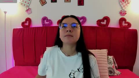 alice_summer1 online show from February 6, 7:50 pm