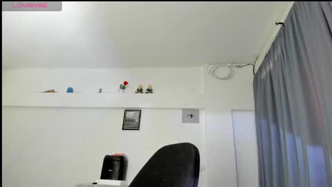 Snapshot of alice_thompsonx chatting on September 22, 11:12 am Alice thompsonx online show from September 22, 11:12 am