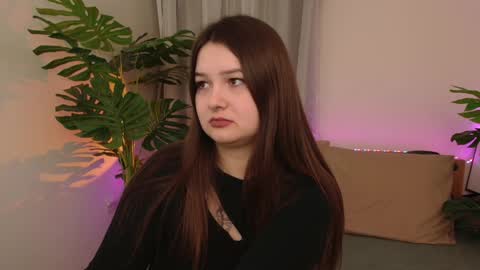 Alice  online show from December 6, 3:55 pm