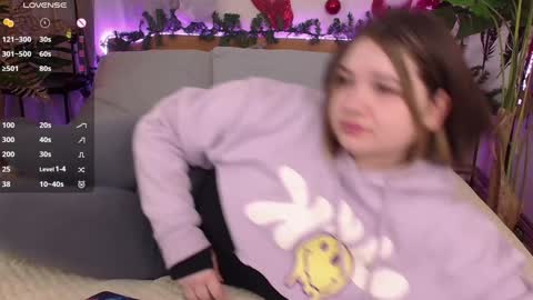 Alice  online show from January 12, 3:57 pm