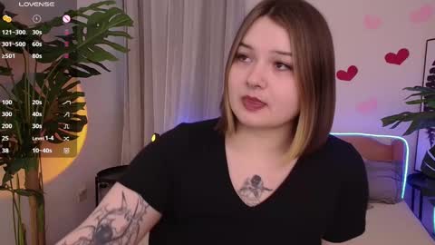 Alice  online show from February 9, 3:34 pm