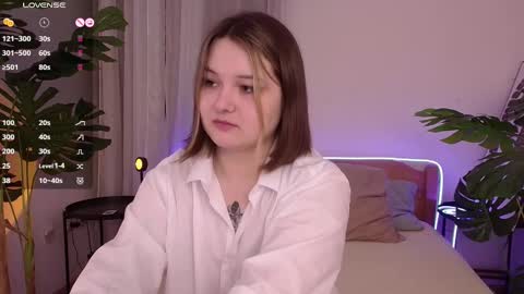 Alice  online show from February 24, 6:58 pm