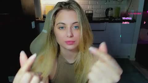 Snapshot of alice_wander chatting on July 20, 2:48 am Alice online show from July 20, 2:48 am