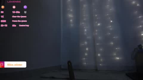 Alice  online show from December 13, 2:43 am