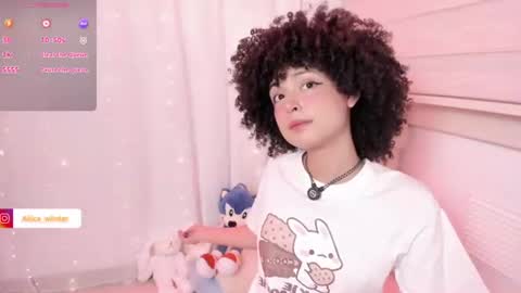Alice  online show from July 28, 11:15 pm