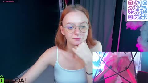 Snapshot of alice_willson chatting on September 12, 10:32 pm Cat online show from September 12, 10:32 pm