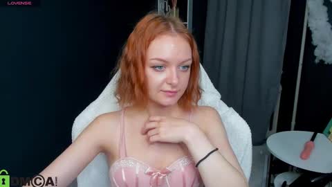 Snapshot of alice_willson chatting on September 20, 2:45 am Cat online show from September 20, 2:45 am
