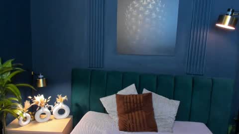 Alice and Asia online show from September 9, 3:06 am