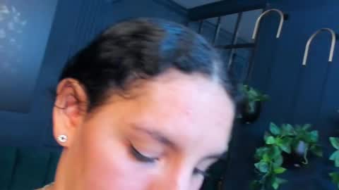 Alice and Asia online show from October 29, 3:09 am