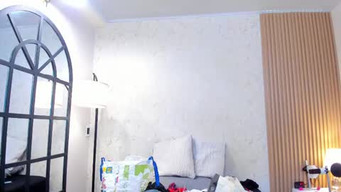 Alice and Asia online show from May 11, 7:33 pm