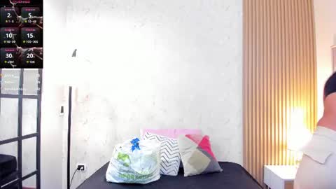 Alice and Asia online show from June 20, 7:16 pm