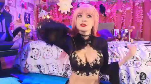     online show from July 17, 10:36 pm