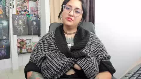 Snapshot of alicebrinck chatting on March 11, 6:08 pm Alice Brinck online show from March 11, 6:08 pm