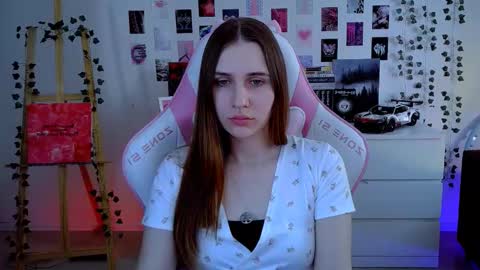 Snapshot of alicecharmy chatting on October 16, 5:52 am alicecharmy online show from October 16, 5:52 am