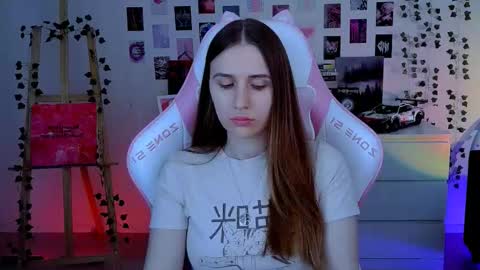 Snapshot of alicecharmy chatting on October 19, 6:25 am alicecharmy online show from October 19, 6:25 am