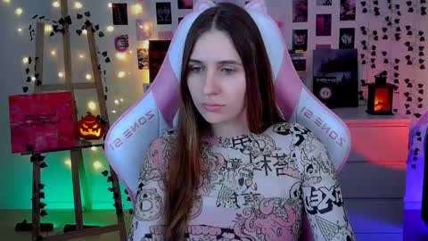 Snapshot of alicecharmy chatting on October 24, 5:48 am alicecharmy online show from October 24, 5:48 am