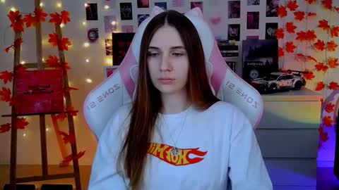 Snapshot of alicecharmy chatting on November 7, 8:03 am alicecharmy online show from November 7, 8:03 am