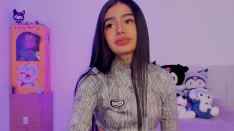 Alice  online show from October 18, 5:25 pm