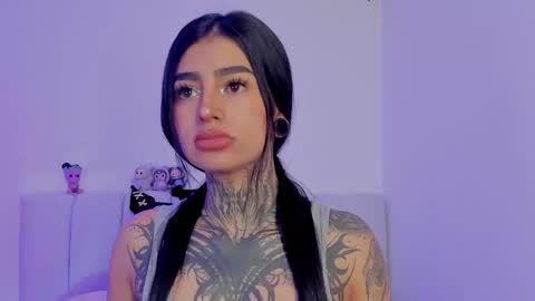 Alice  online show from October 22, 7:24 pm