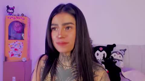 Alice  online show from October 28, 9:06 pm