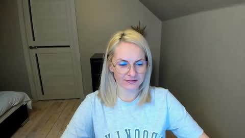 Alicee online show from February 25, 7:14 pm