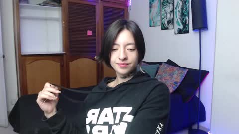 alicee_logan_ online show from October 5, 1:59 am