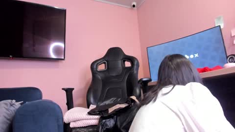 Aleja  online show from December 12, 12:33 pm