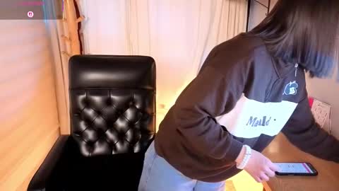 Aleja  online show from December 15, 11:14 am