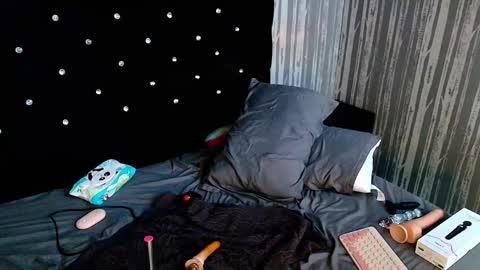 alicee_moonn online show from February 5, 9:14 am