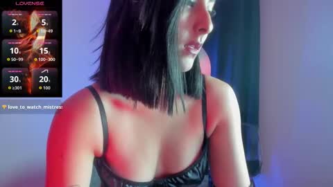 Snapshot of alicee_roos chatting on March 19, 8:35 pm Alice online show from March 19, 8:35 pm