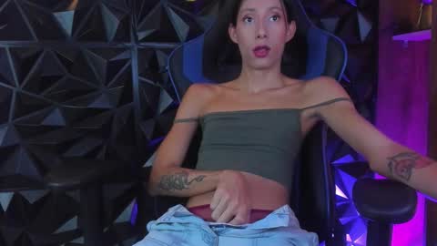 Alice Salvatore online show from March 12, 2:50 am