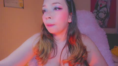Snapshot of alicefinn chatting on December 20, 6:24 pm Dino nugget online show from December 20, 6:24 pm