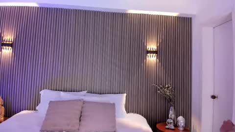 Alice  online show from October 10, 4:11 am