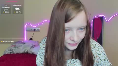 Alie online show from October 1, 3:01 am