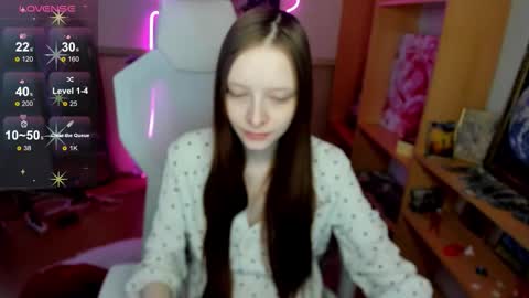 Alie online show from February 13, 6:20 am