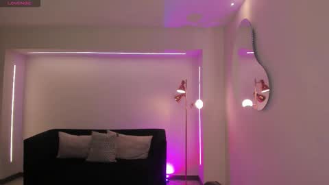 Alice online show from December 20, 2:57 pm