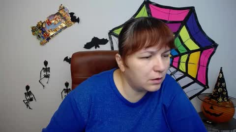 Snapshot of aliceinks chatting on November 2, 7:00 am AliceInks online show from November 2, 7:00 am