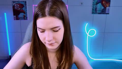 Alice online show from September 18, 5:20 am