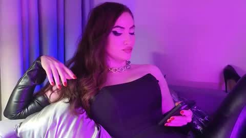 alicejameson online show from November 30, 8:46 pm