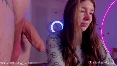 Snapshot of alicekaneky_xx chatting on February 28, 10:55 pm Alice 19 Kaneky 19 online show from February 28, 10:55 pm