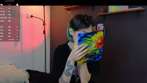 Alice  vacation  online show from December 3, 5:20 am