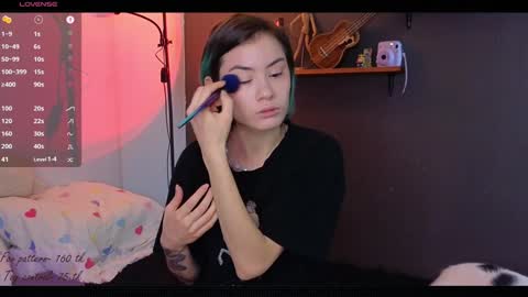 Alice  vacation  online show from December 4, 7:01 pm