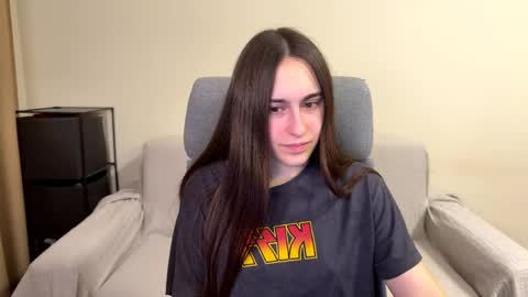 alicekollt online show from June 3, 10:15 pm