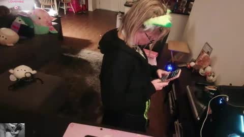 Alice Liddell online show from September 19, 5:31 am